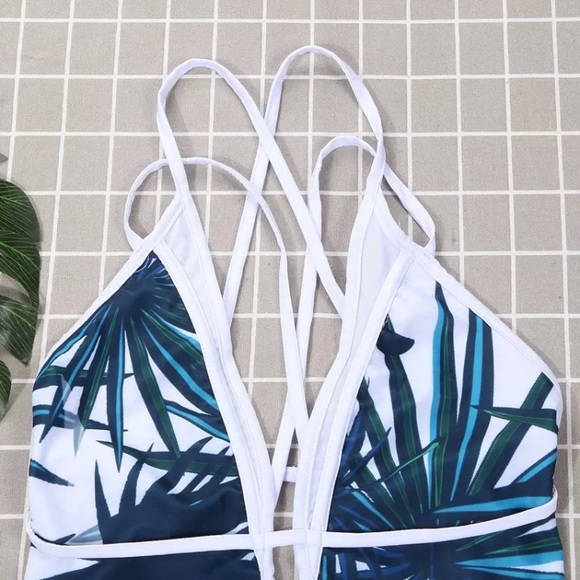 Strappy Monokini - Picture 4 of 4